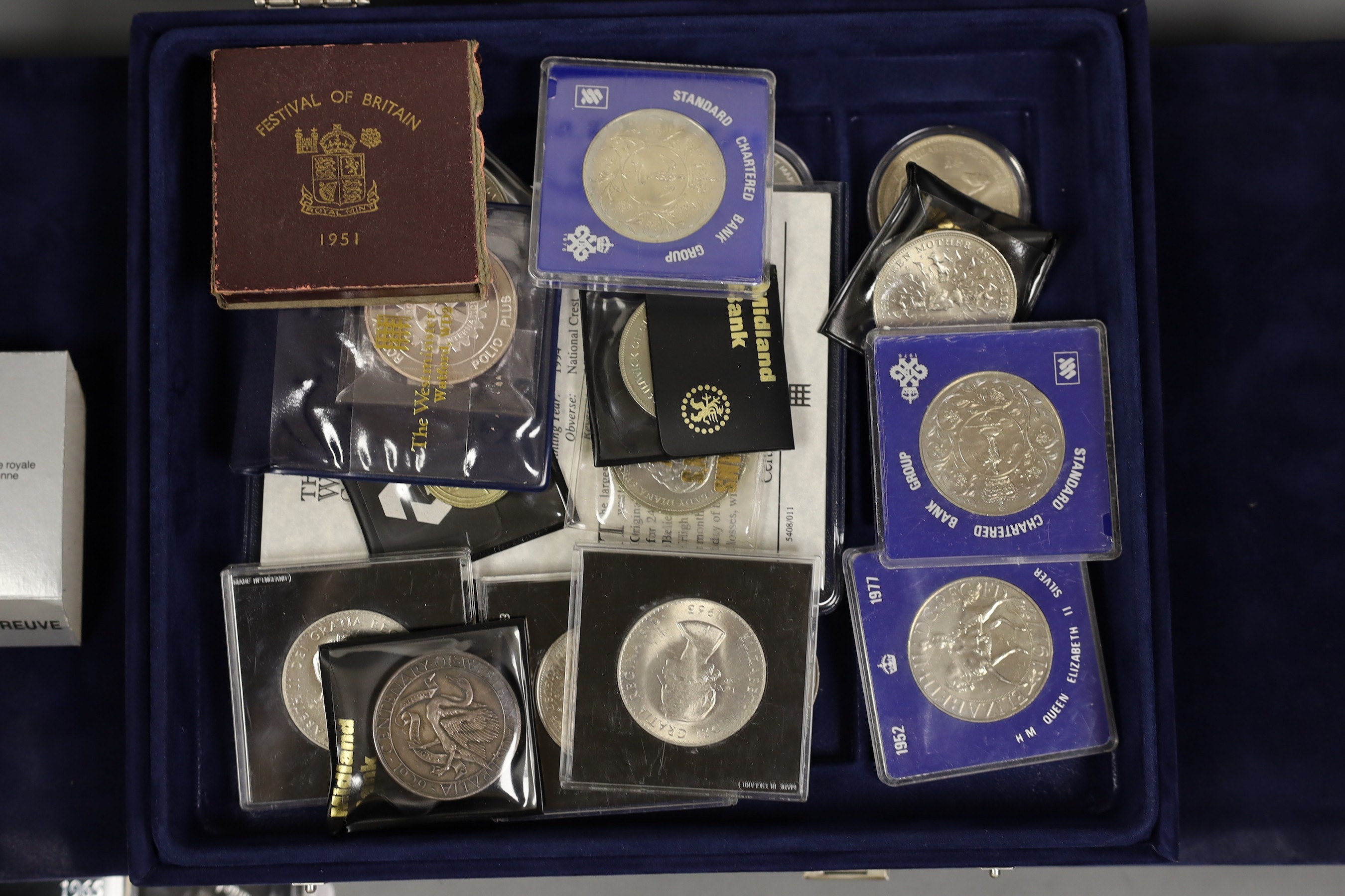 A group of silver and proof coins, to include Farewell to the £S.D. System, Royal Mint etc.